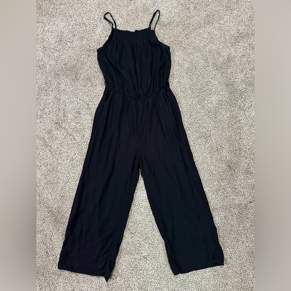 Women’s Old Navy jumpsuit/romper - Picture 1 of 4